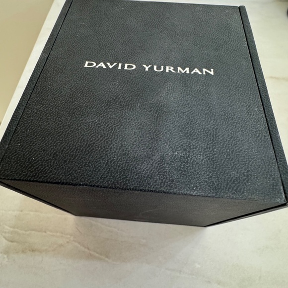 David Yurman Cable Bracelet with Diamonds - Like New! - Picture 5 of 5